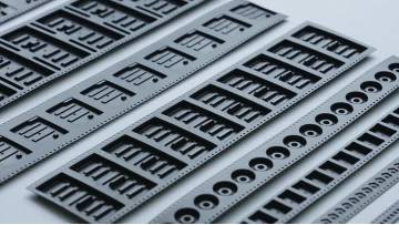 Semiconductor carrier tape