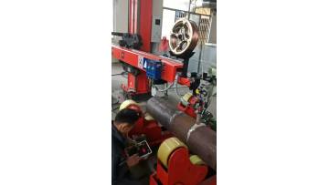 Yueda submerged arc welding manipulator welding