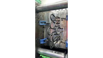Housing Cover Injection Molding