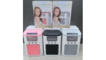 Hot Sale Portable Mini USB Fan Personal Room Cooling Air Conditioner in Colors New Condition Plastic Material1
