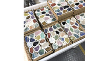 Hot Selling Crystal  Real Mineral Gemstone Raw Stone Set Box for Holiday Gift1