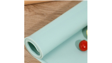 Custom Logo Non-slip Non-stick 45*65cm Kneading Pad Easy to Store Kneading Silicone Rolling Dough Mat1