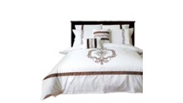 BSCI factory direct offer King queen size embroidery design polyester microfiber duvet cover and pillow case1