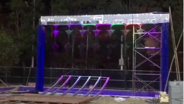 Silky digital water curtain