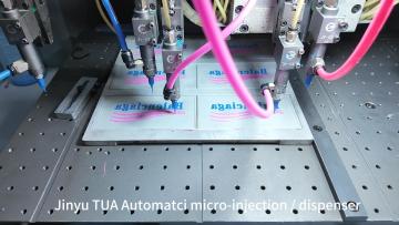 Soft label logo PVC patch dispensing machine
