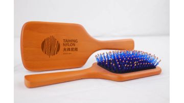 Superball hairbrush