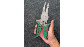 Green disc wire stripper
