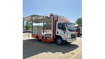 Mobile kitchen truck