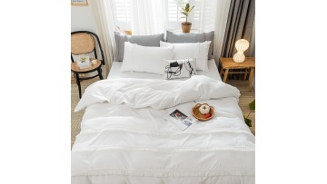 Tassel bed set 