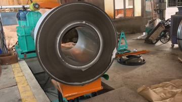 Automatic 360 degree rotating coil loading car