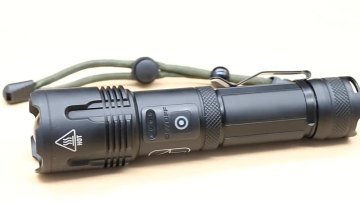 XHP70 LED Flashlight USB Rechargeable Flashlight Portable Zoomable Hand Light Waterproof Torch XHP50 Torch Use 18650 Battery1
