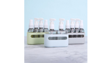 Customizable 50ML 100Ml Outdoor Travel Kit Mist Spray Bottle Squeeze Cosmetics Bottles Plastic Travel Bottle With Case Set1