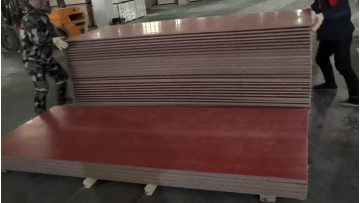 Red fire-resistant magnesium oxide flooring