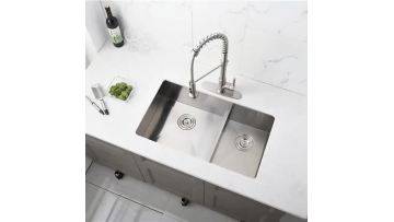 China Manufacture Commercial SUS304 Sink 32-inch Low-Divide Undermount Double Bowl 18 Gauge Stainless Steel Kitchen Sink1