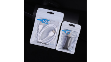 Electronic accessory packaging bag