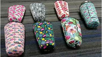 2022Hot Sale Factory Direct coffee milk tea beverage anti-fall anti-freeze diving material insulation milk tea custom cup sleeve1