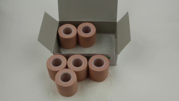 China zinc oxide tape professional supplier 2.5cm 5cm 10cm zinc oxide adhesive plaster1