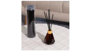 Reed Decorative Aroma Glass Perfume Oil Diffuser Bottle with Stick1