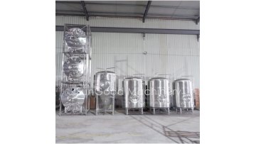 Horizontal Serving Tank Versatile Jacketed Insulated Fermentation Tanks 500L Bright Beer Tank1