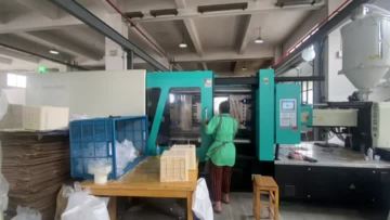 398Ton Injection Machine
