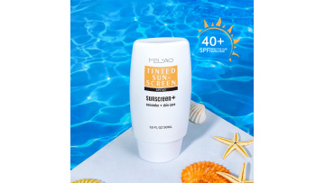 Custom Brand organic Vegan Long Time Waterpoof Anti Aging VC whitening and moisturizing sunscreen spf 501