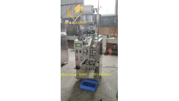 Tomato paste packaging machine