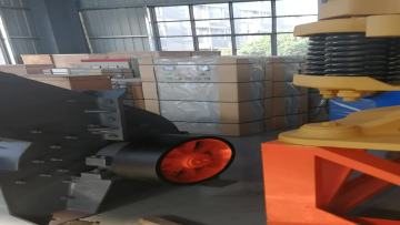 Factory cheap price diesel engine or motor driven concrete crushing small hammer crusher mill fine powder making machine1