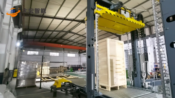 Strapping and wrapping packaging assembly line