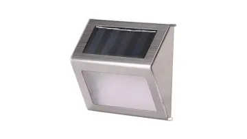 Elegant Solar-Powered Outdoor Garden Lights for All Weather1