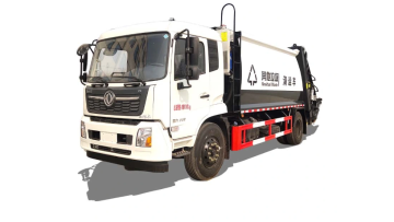Compacting Garbage Truck