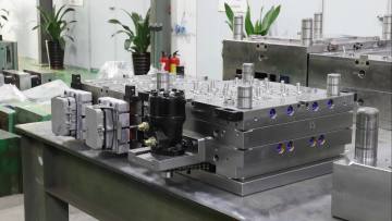 China Dongguan tooling molding making Custom plastic injection mould1
