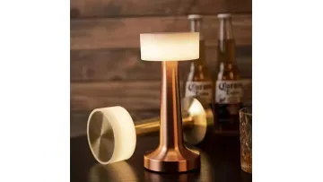 Stylish Wrought Iron Desk Lamp with Convenient USB Charging1