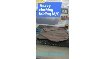Heavy clothing folding machine