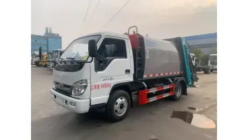 Operator-Friendly Foton 4X2 5cbm Micro Garbage Compactor Truck1