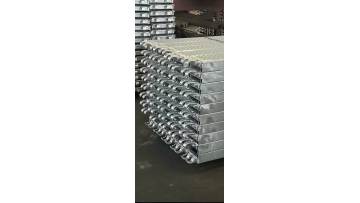 Galvanized steel plank
