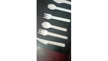 disposable kife fork and spoon
