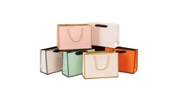 Custom Boutique Packaging Paper Bags Gold Hot Stamping Gift Shopping Gift Paper Bag With Handles1