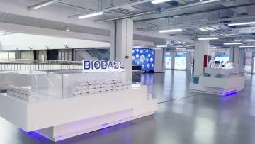 BIOBASE Wholesales Water Distiller China 20L Distillation Machine Water Distiller for Sale1