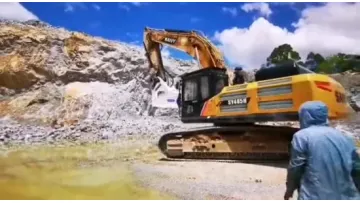 Hydraulic Hammer for 25-32 Ton Hitachi Excavator1