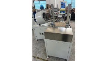 Plastic clothes hanger machine with iron hooks