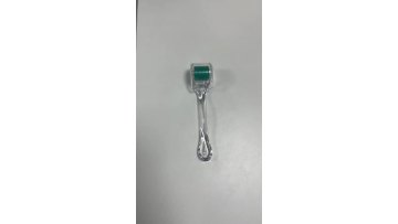 Disposable skin roller needle