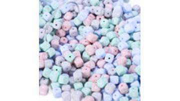 Custom Wholesale BPA Free Soft Cube Single Alphabet Baby Chew Teether Beads 12mm Silicone Letter Beads1
