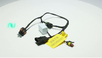 Automotive light source connection wiring harness