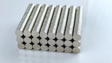 Round magnet