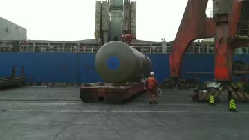 fuel tank (26)