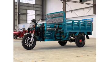 Intelligent environmental protection electric tricycle
