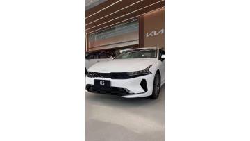 Kia K5 sedan