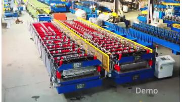 Roll forming machine