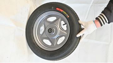 Flat top electric tricycle tire