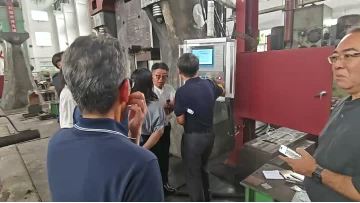 Japanese customers visit for the acceptance inspection of the 175kj die forging hammer 2